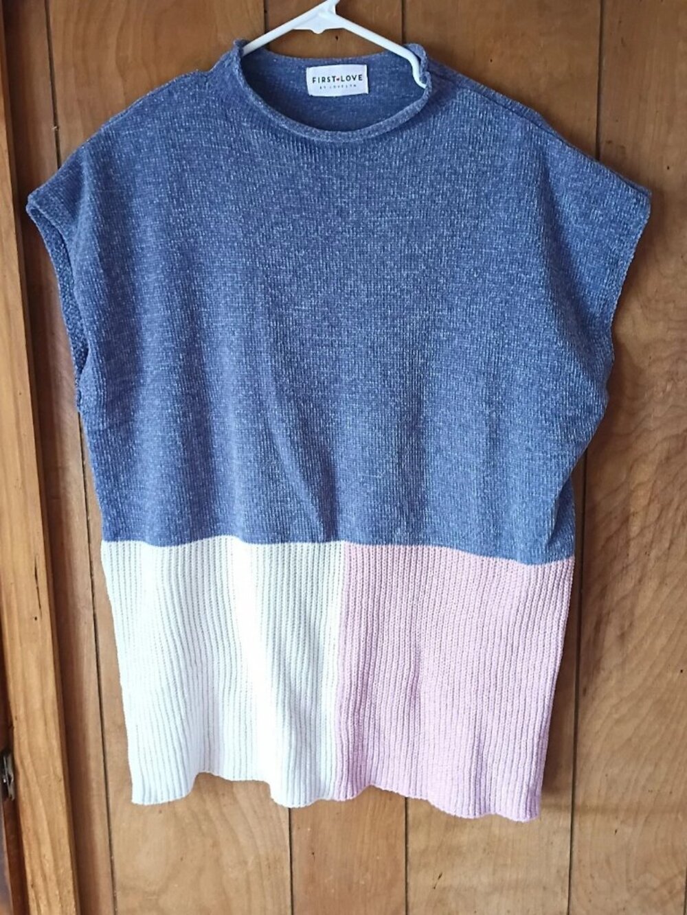 First Love Colorblock Knit Top Size M Sleeveless Pullover Polyester